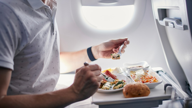 Eating Smart is best for Budget Travel Hacks in 2024