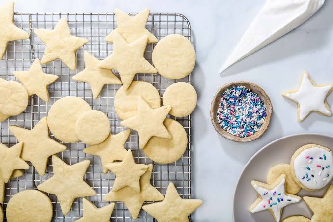 Using Christmas Cookie Cutters for Low-Sugar Holiday Baking